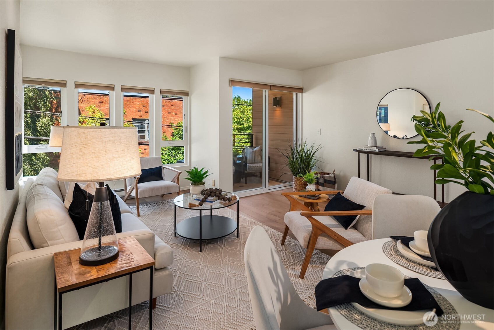 435 Summit Avenue E #203, Seattle, WA 98102, photo 4 of 18
