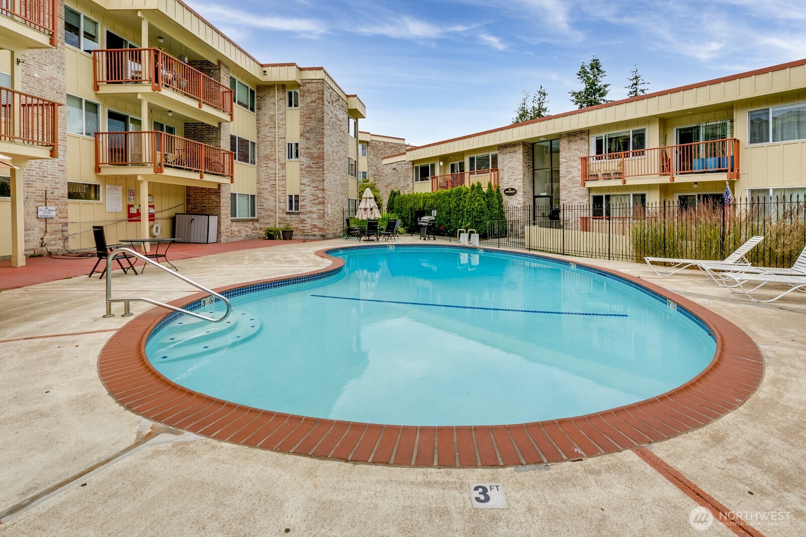 335 Heather Road #202
