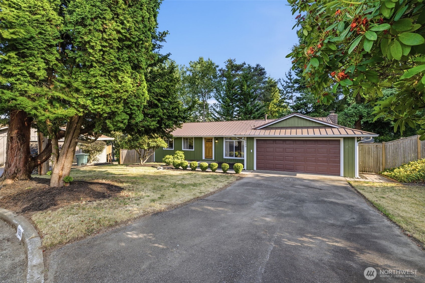1550 172nd Avenue NE, Bellevue, WA 98008, photo 2 of 2