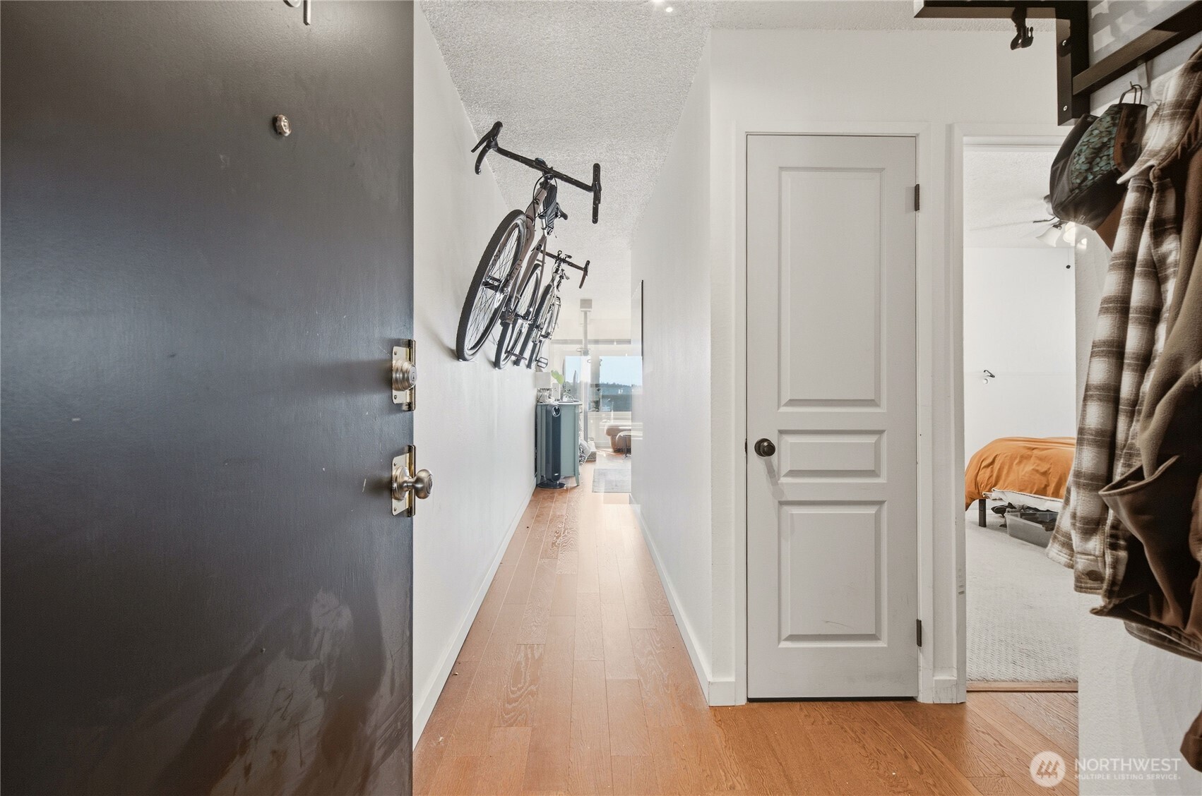 2703 Boylston Ave E #201, Seattle, WA 98102, photo 5 of 27