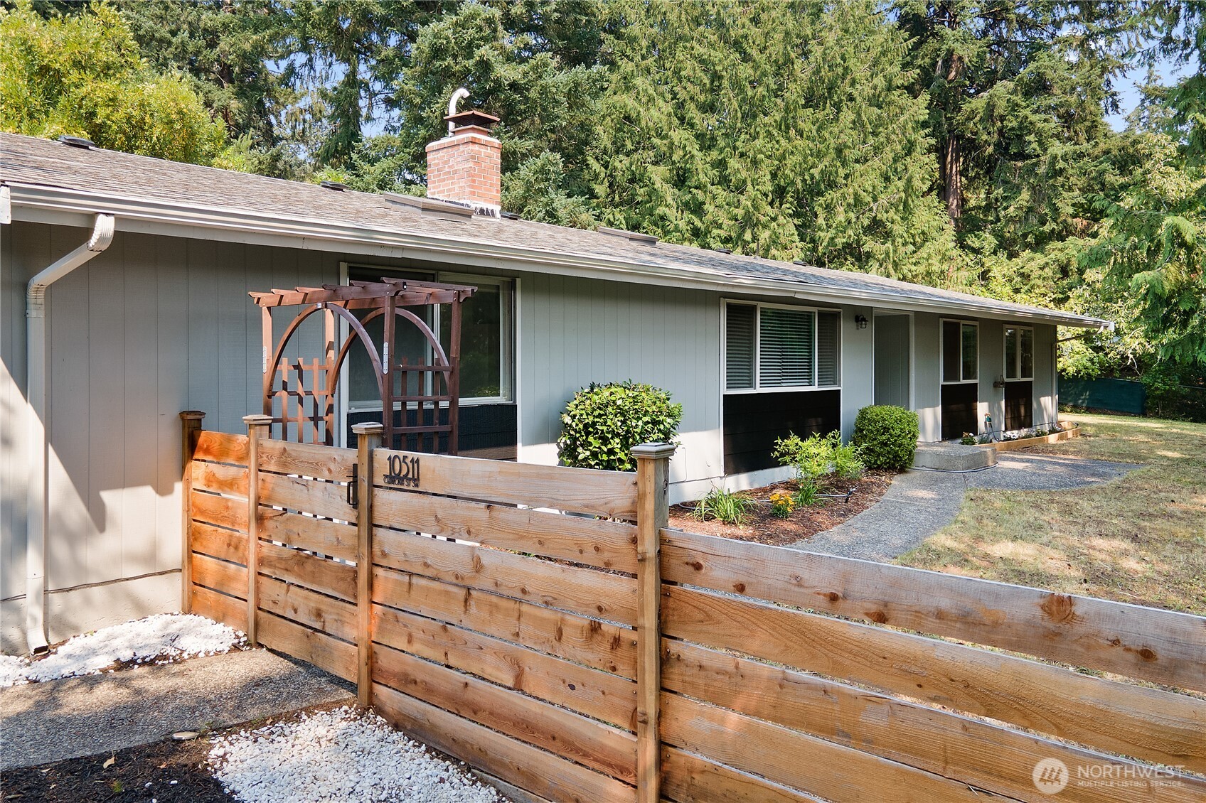 10511 Cedrona Street SW, Lakewood, WA 98498, photo 2 of 2
