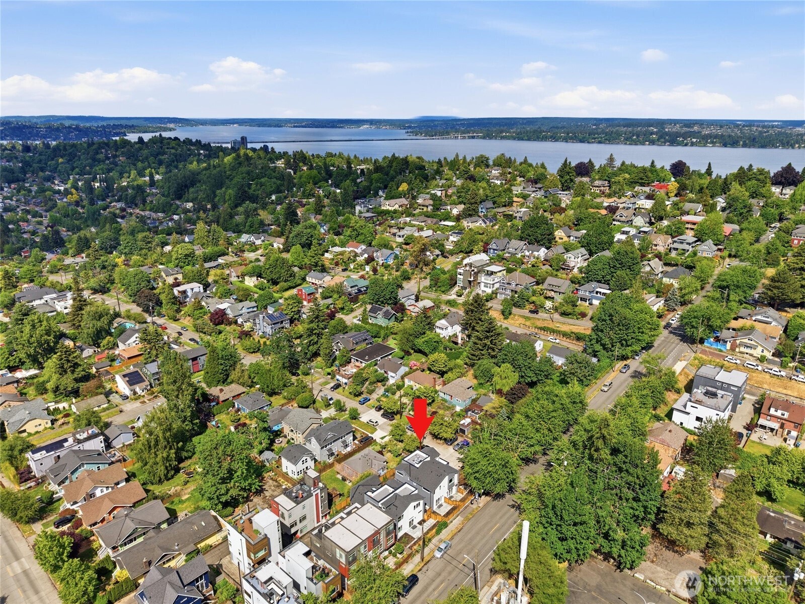 1401 29th Avenue, Seattle, WA 98122, photo 2 of 2