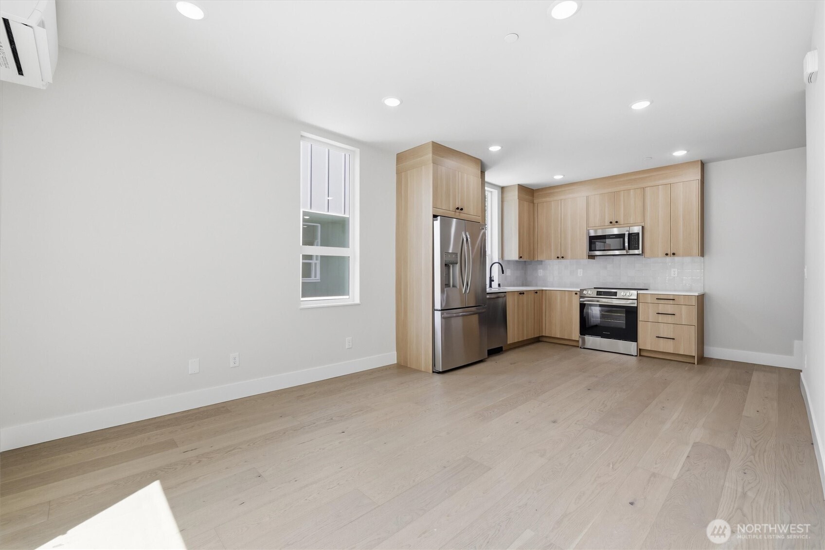 1401 29th Avenue, Seattle, WA 98122, photo 5 of 38