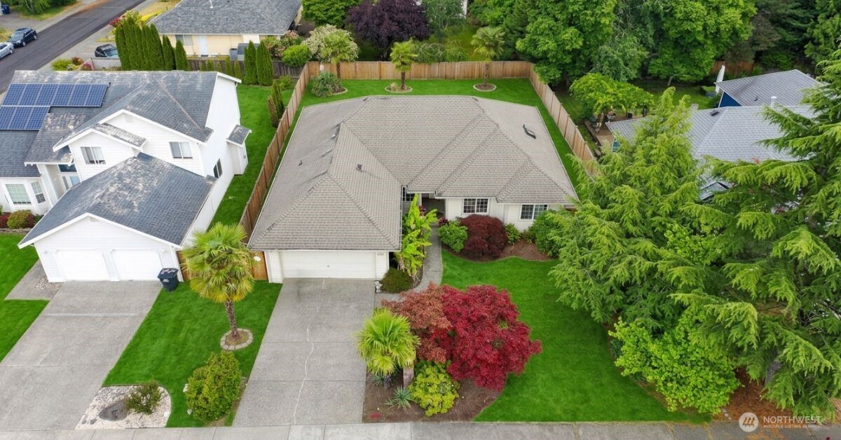 20106 Bue Rund Loop NE, Poulsbo, WA 98370, photo 2 of 3
