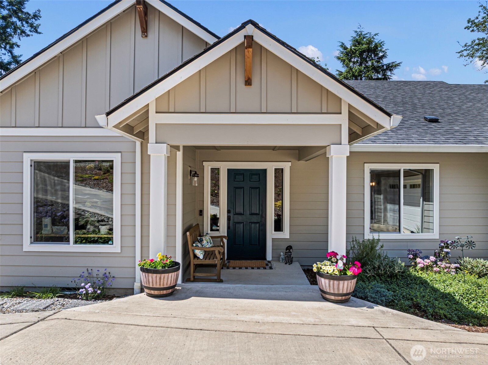 9236 NE Country Woods Lane