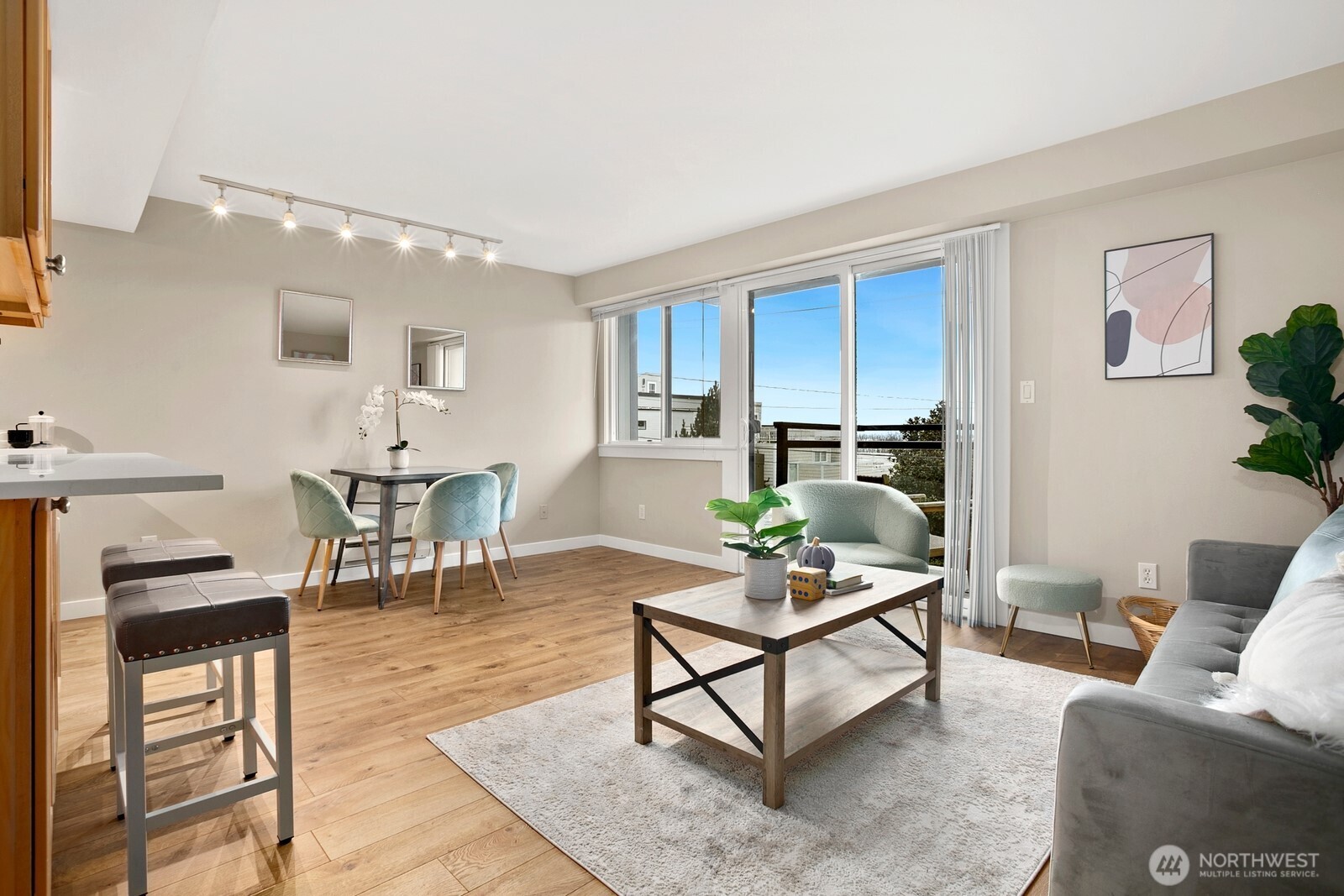 1601 Taylor Avenue N #405, Seattle, WA 98109, photo 5 of 24