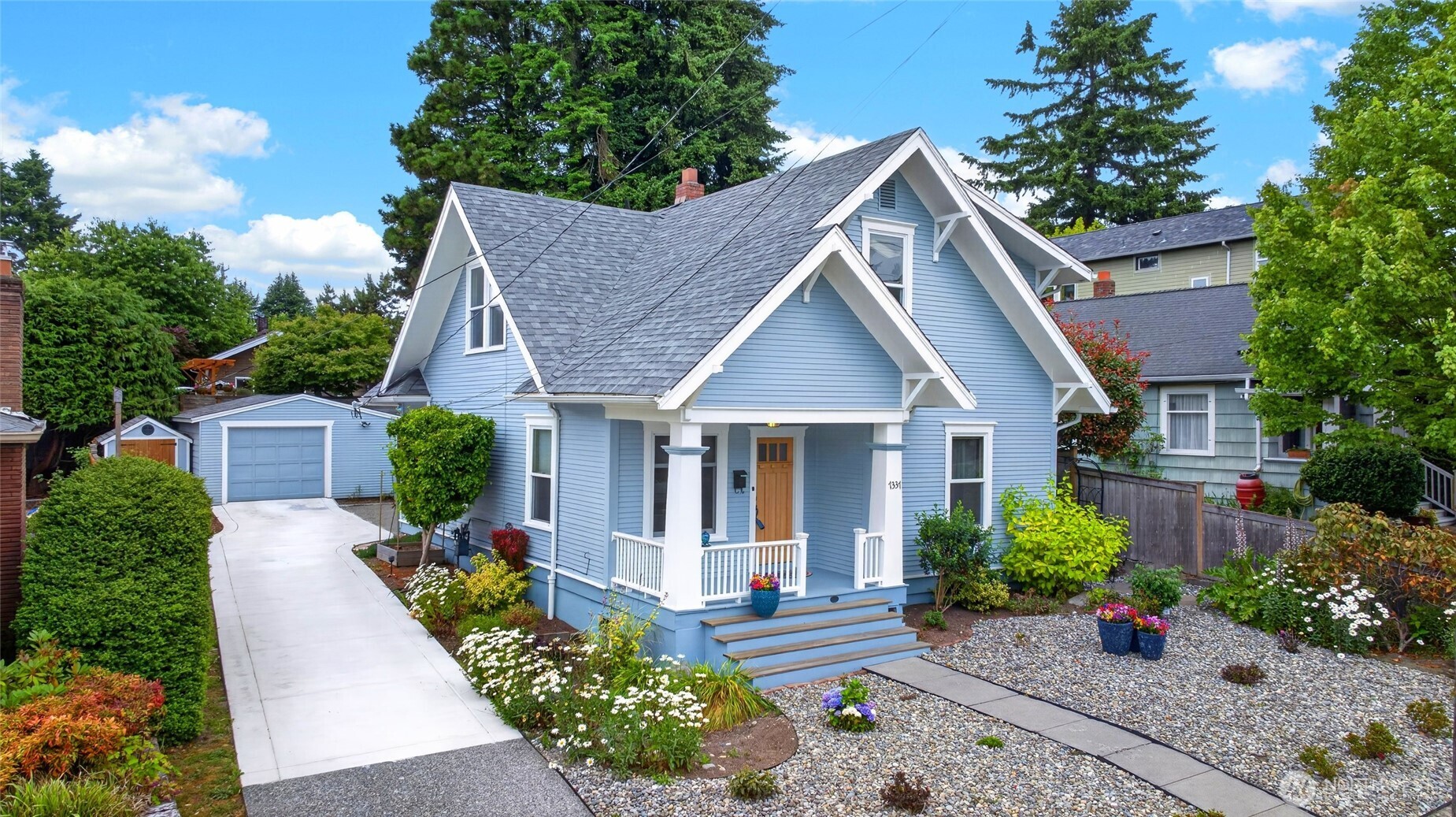 7337 Jones Avenue NW, Seattle, WA 98117, photo 2 of 2