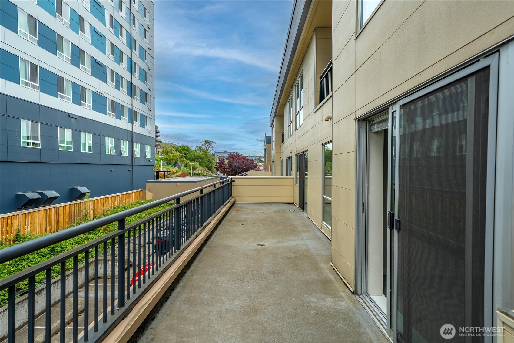 321 10th Avenue S #610, Seattle, WA 98104, photo 5 of 38