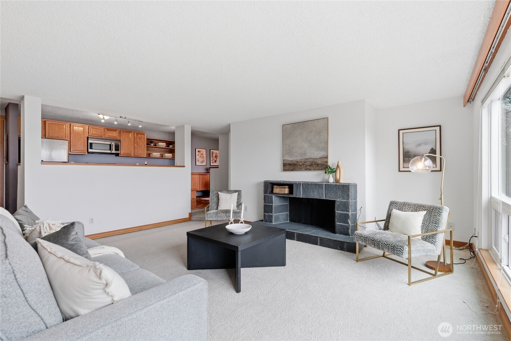 2500 W Manor Place #216, Seattle, WA 98199-2058, photo 4 of 40