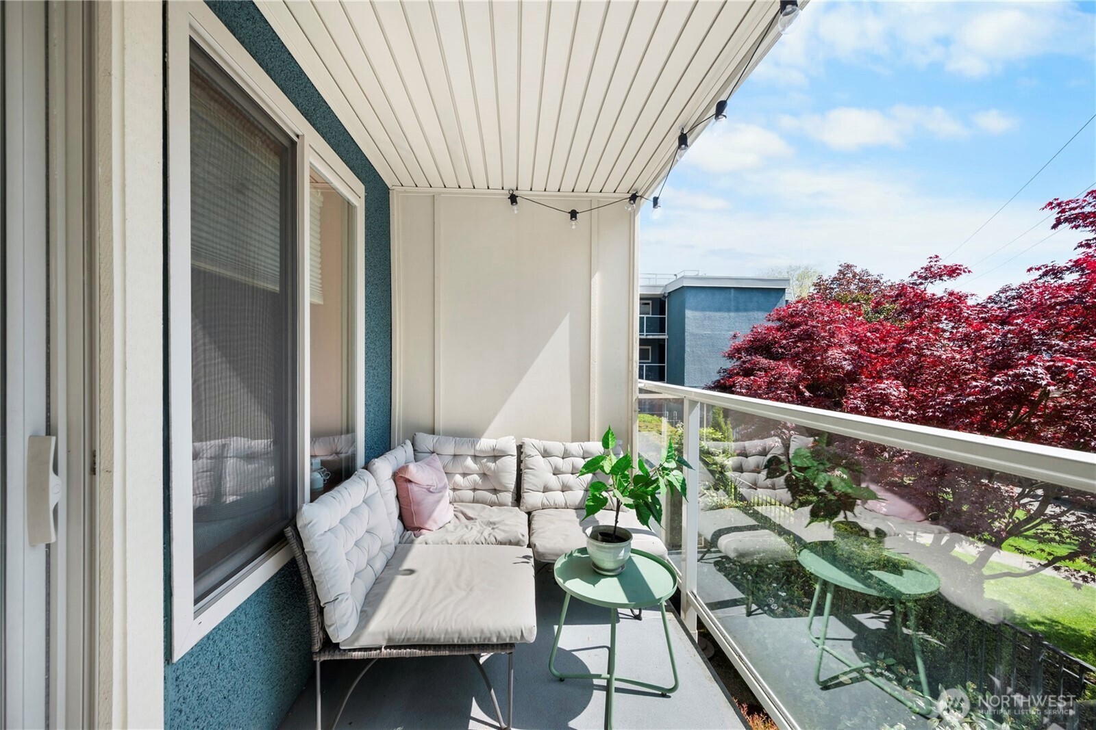 1730 Taylor Avenue N #302, Seattle, WA 98109, photo 2 of 20