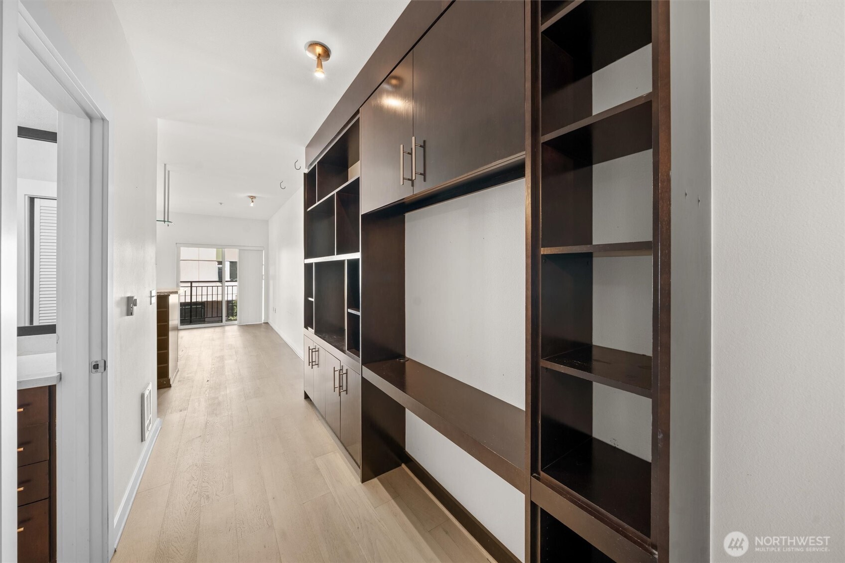 1026 NE 65th Street #C420, Seattle, WA 98115, photo 5 of 38