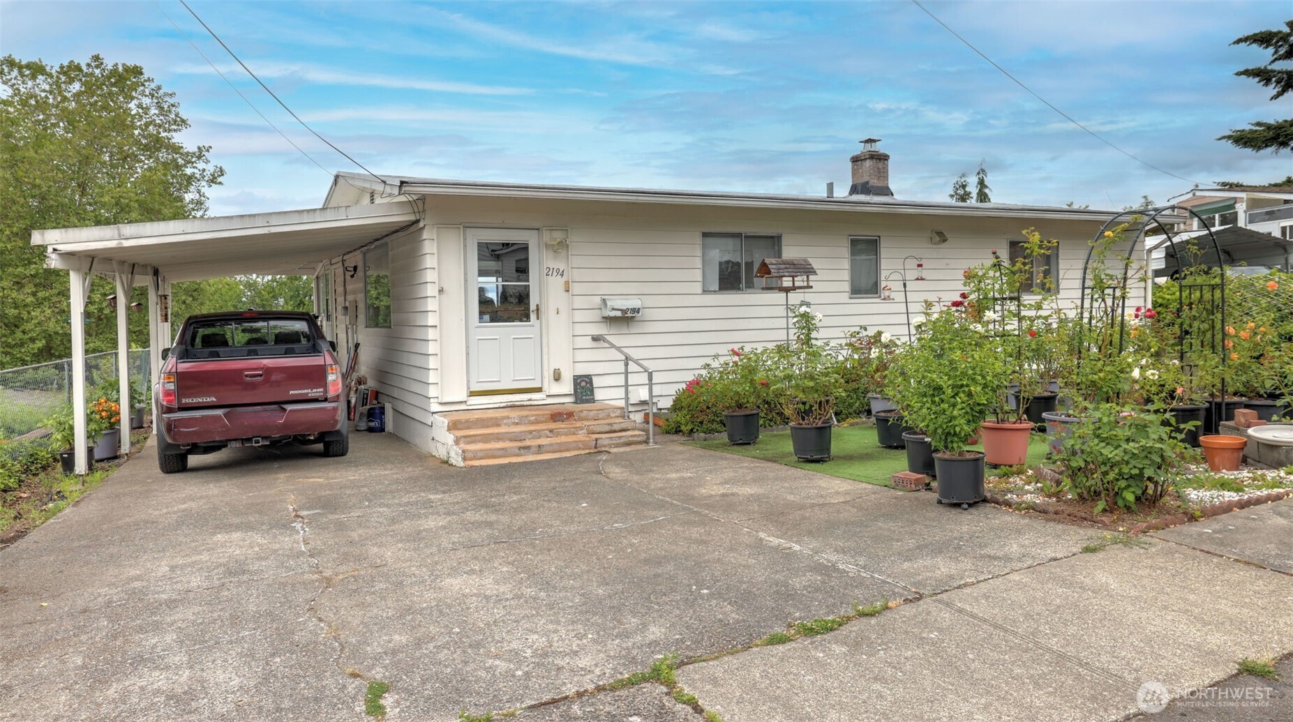 2194 NE 8th Place