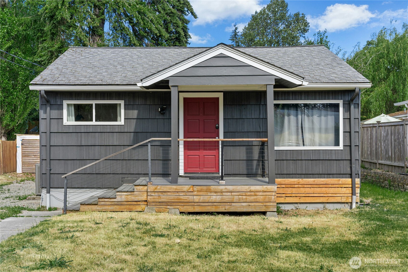 9520 2nd Avenue NW, Seattle, WA 98117, photo 2 of 23