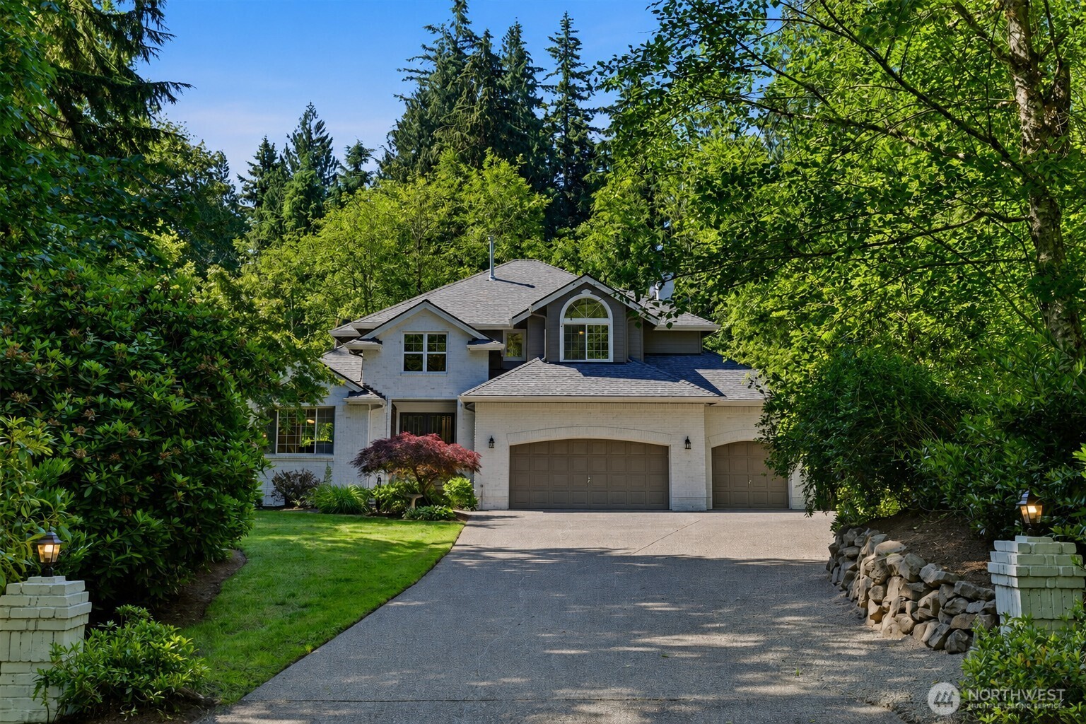 20919 SE 213th Street, Maple Valley, WA 98038, photo 2 of 3