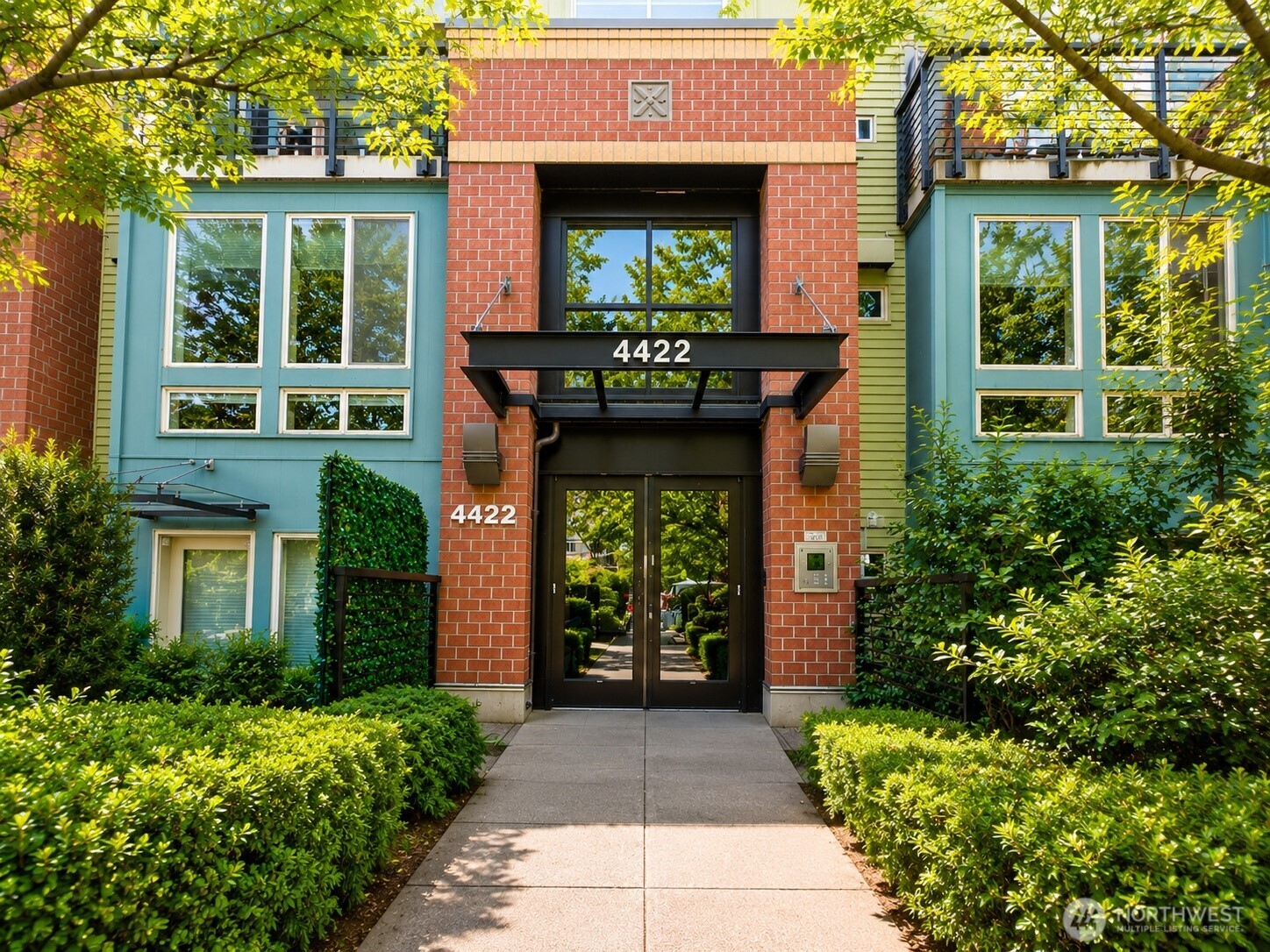 4422 Bagley Avenue N #204, Seattle, WA 98103, photo 2 of 15