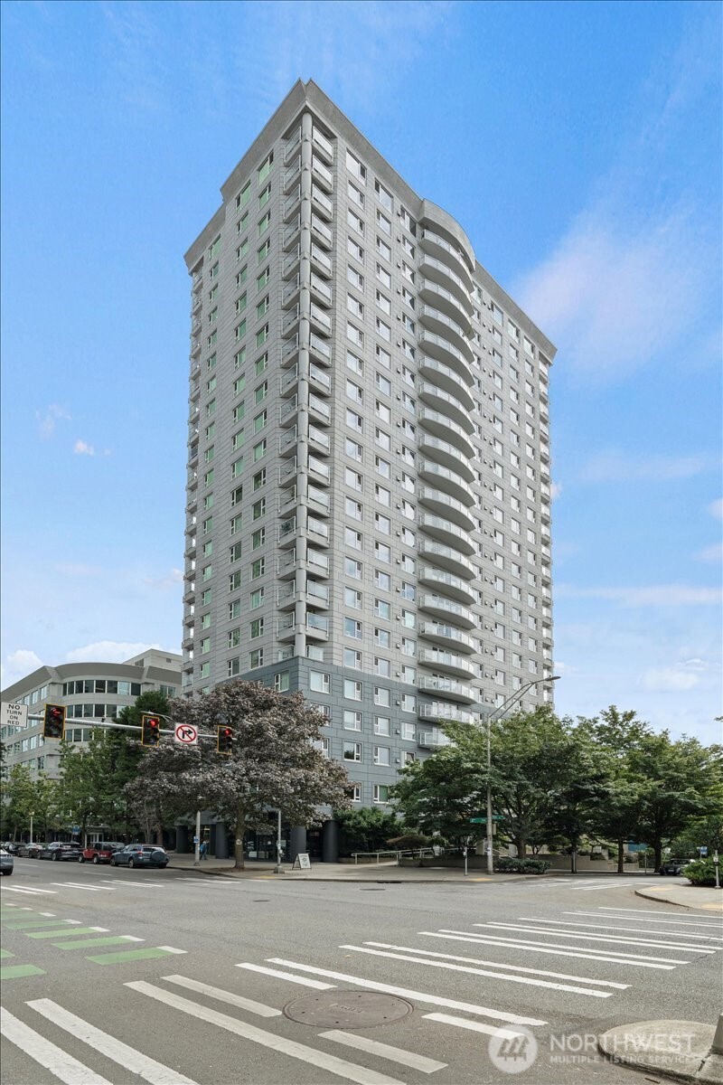121 Vine Street #1404