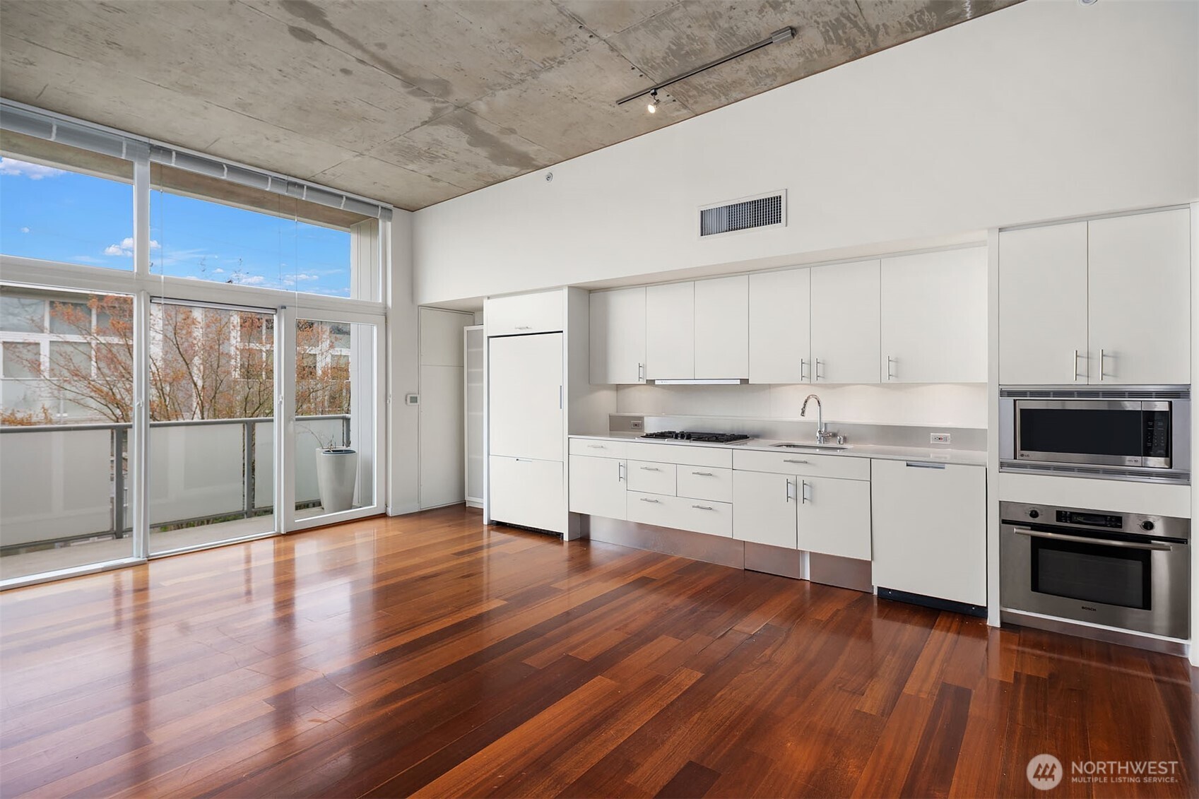 501 Roy Street #C341, Seattle, WA 98109, photo 5 of 34