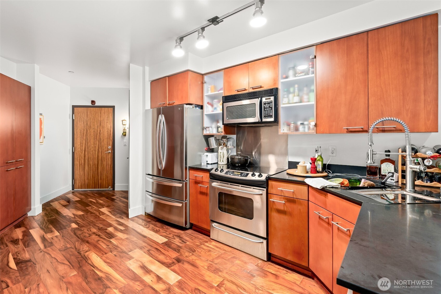 159 Denny Way #313, Seattle, WA 98109, photo 5 of 34