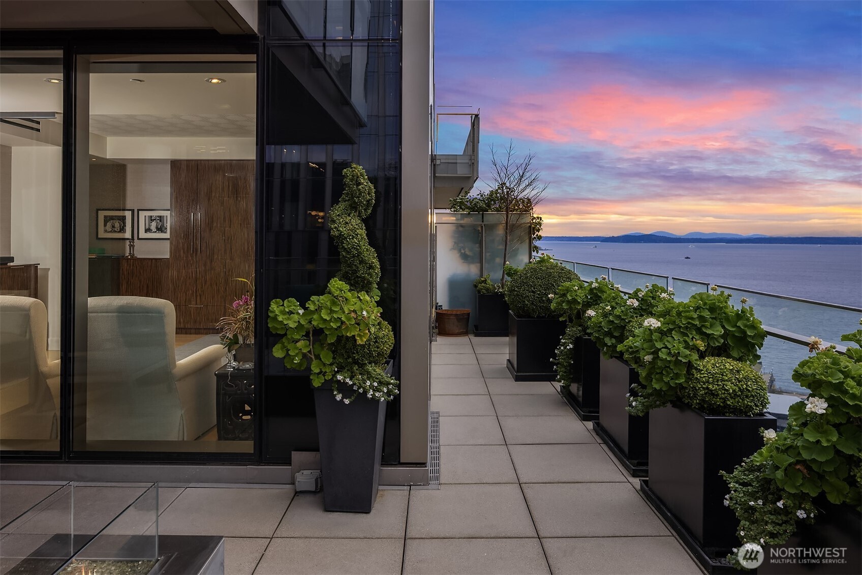 99 Union Street #1704, Seattle, WA 98101, photo 2 of 40