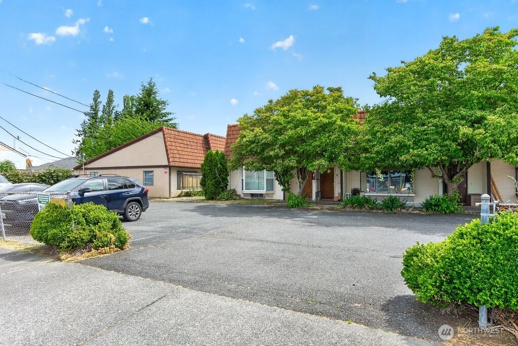 1012 Columbia Ave #15