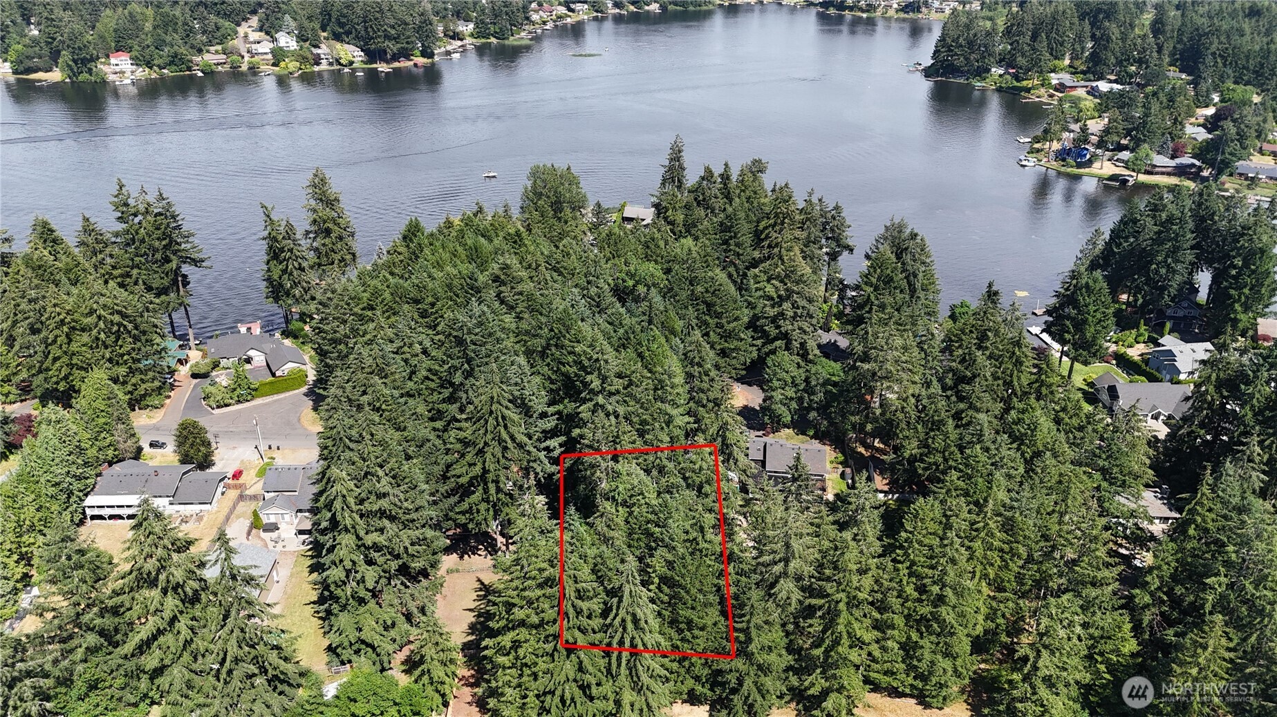 3901 Long Lake Dr SE