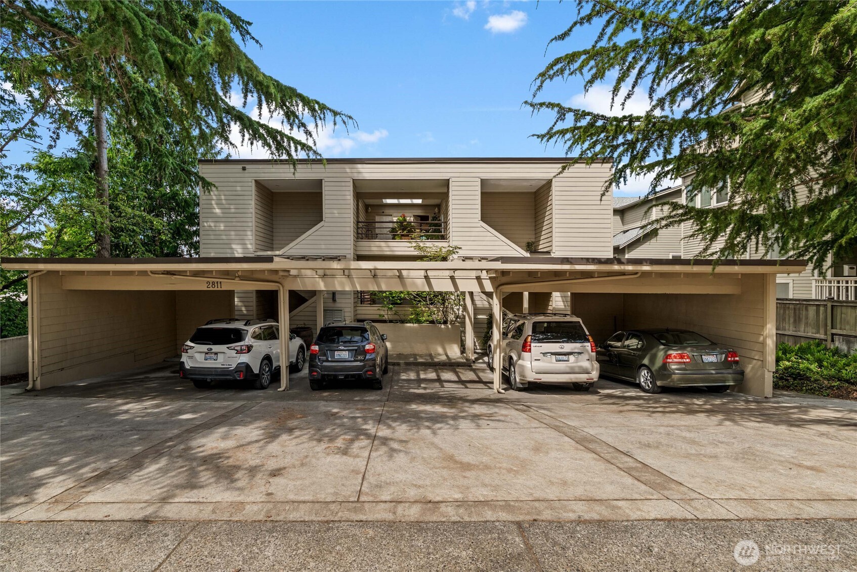 2811 14th W #101, Seattle, WA 98119, photo 2 of 31