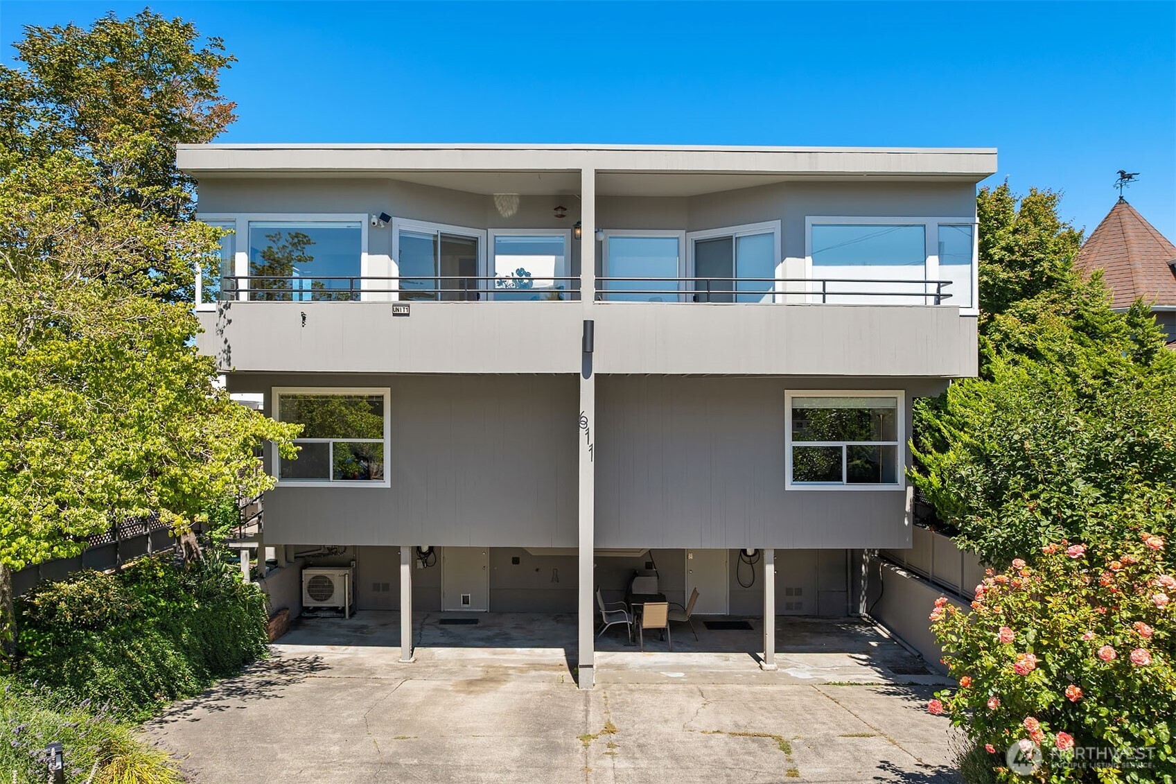 611 Bell Street #1