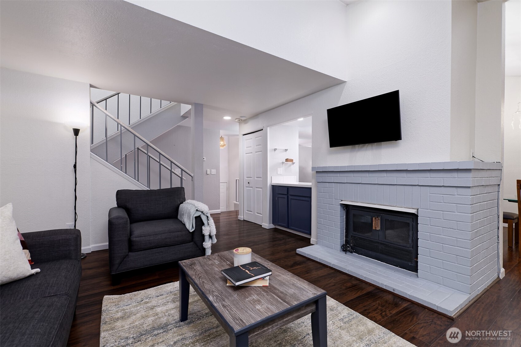 15120 Sunwood Boulevard #OO11, Seattle, WA 98188, photo 2 of 38