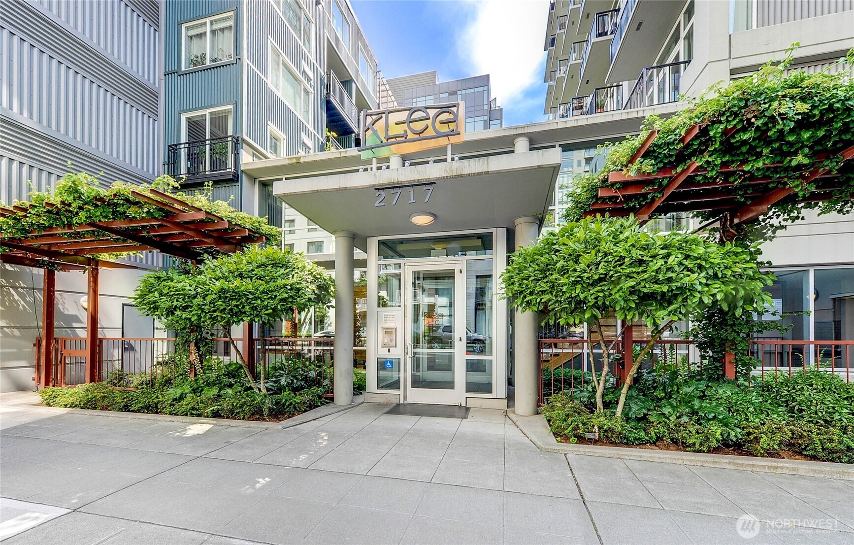 2717 Western Avenue #522