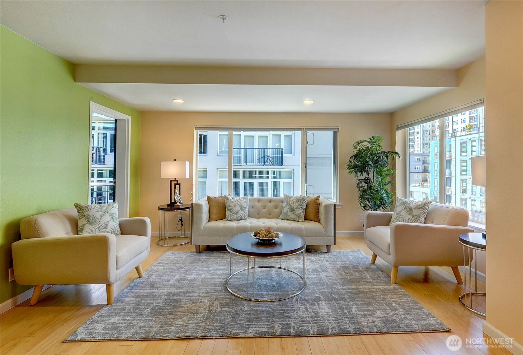 2717 Western Avenue #522, Seattle, WA 98121, photo 2 of 32