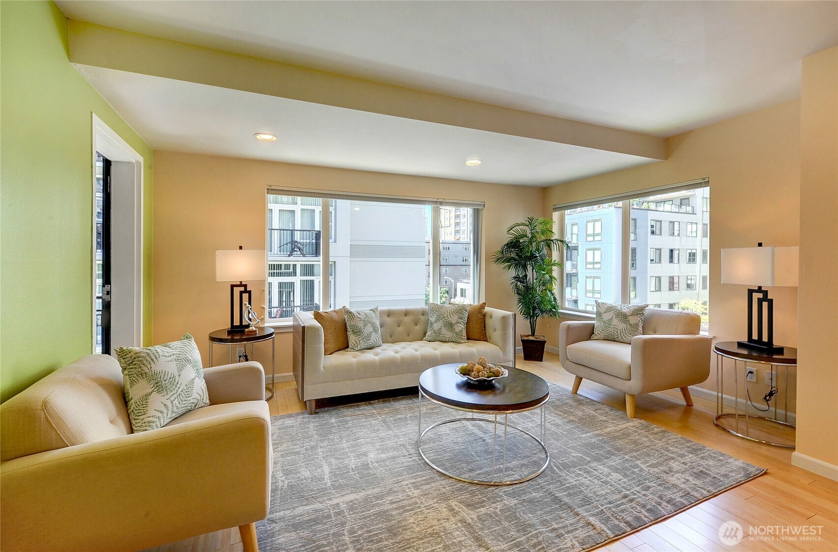 2717 Western Avenue #522, Seattle, WA 98121, photo 3 of 32