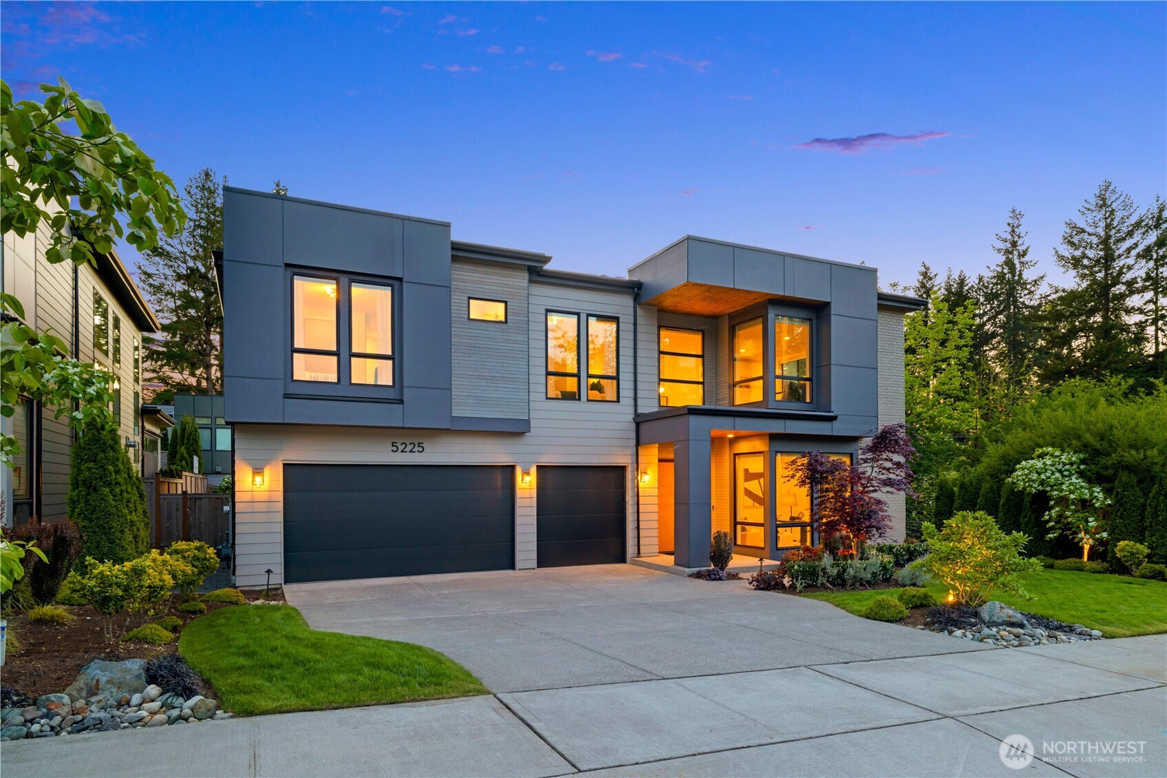 5225 114th Ave NE, Kirkland, WA 98033, photo 2 of 2