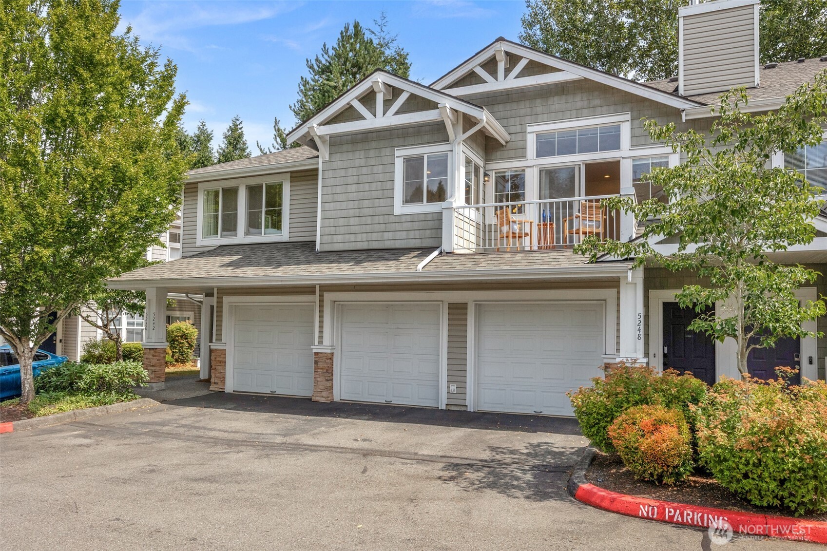 5248 238th Lane SE #8-3, Issaquah, WA 98029, photo 2 of 2