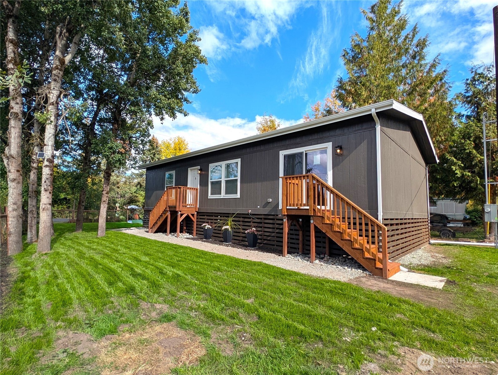 902 97th Street E, Tacoma, WA 98445-3123, photo 2 of 2