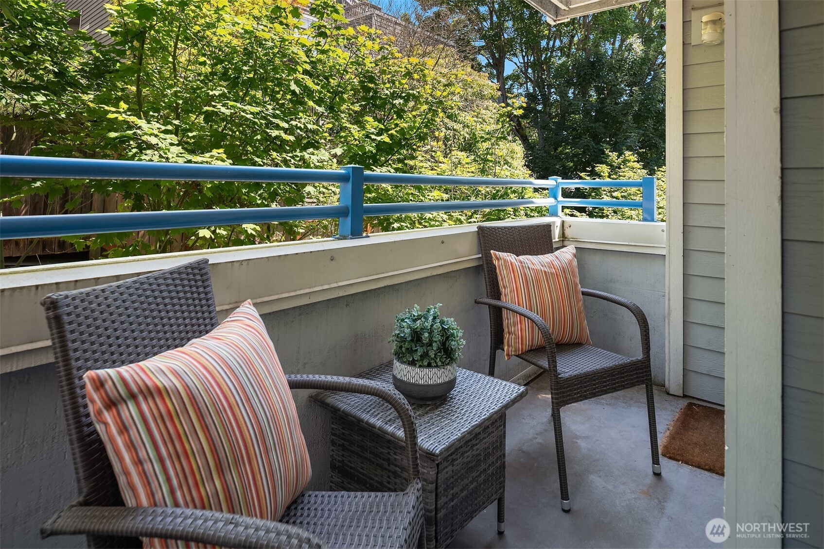 2244 13th Avenue W #313, Seattle, WA 98119, photo 4 of 26