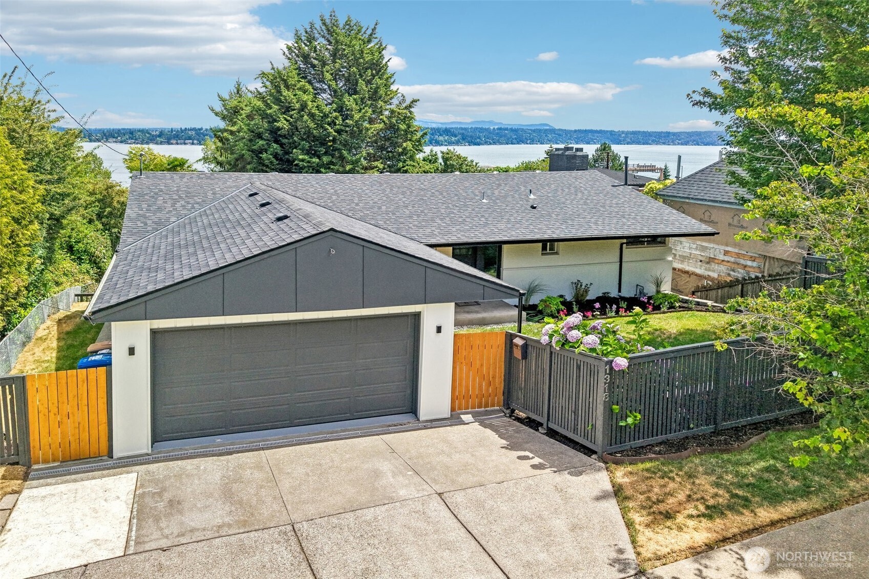 1318 Lake Washington Boulevard S