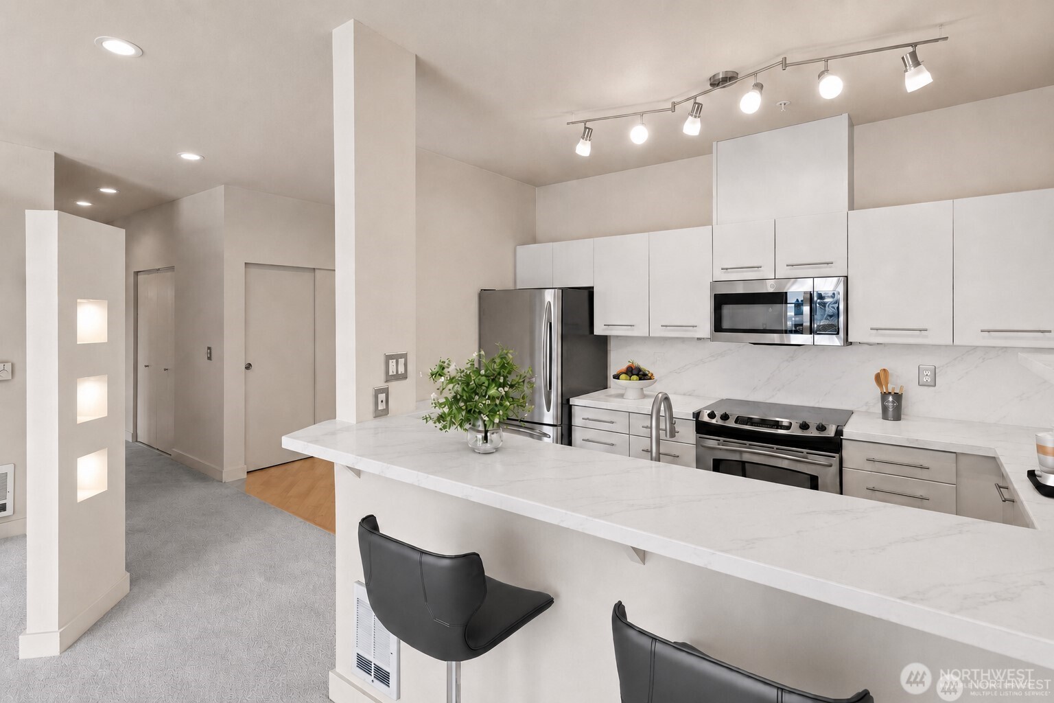 700 E Denny Way #603, Seattle, WA 98122, photo 4 of 40