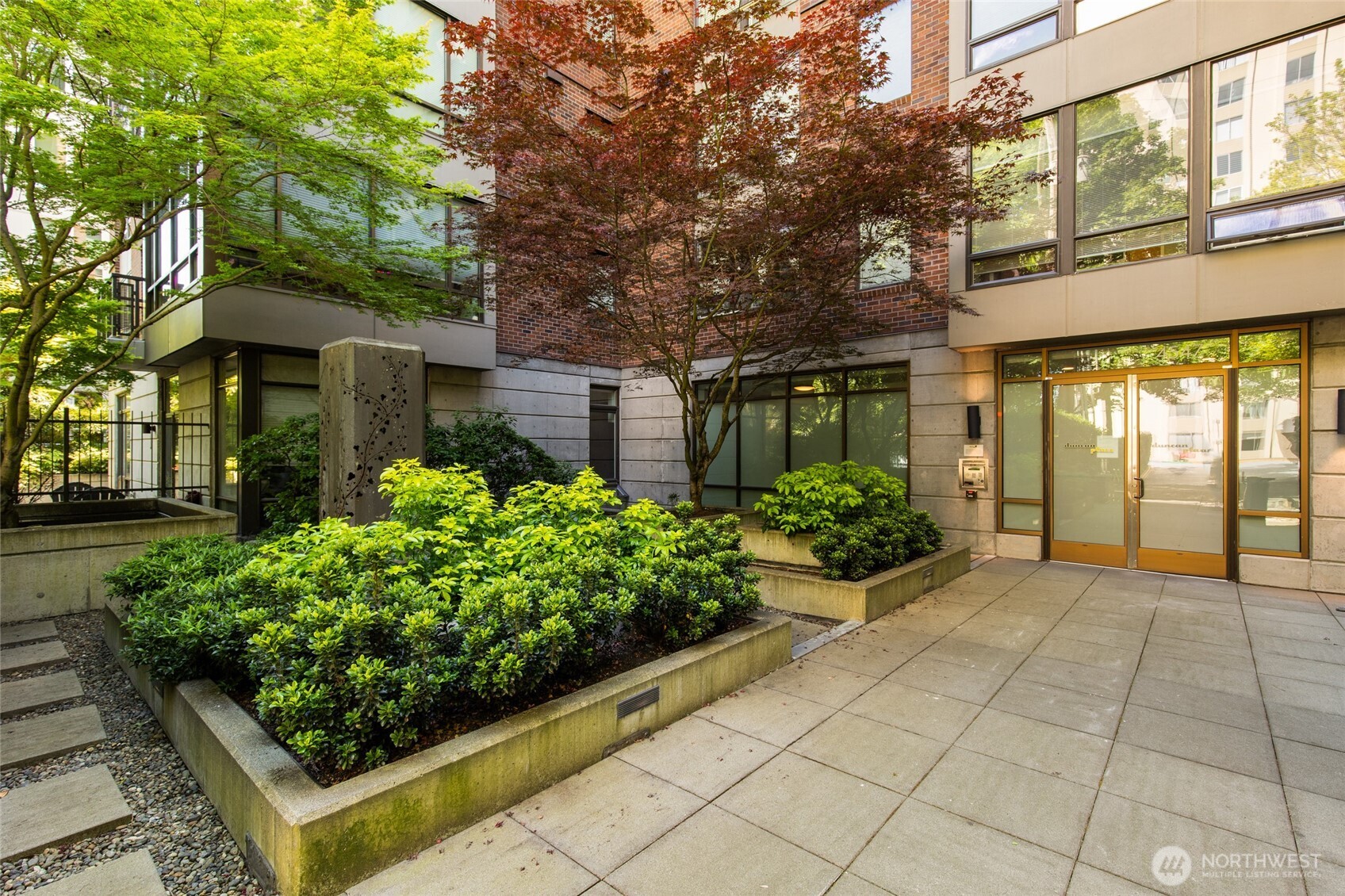 4547 8th Avenue NE #310, Seattle, WA 98105, listed at Duncan Place