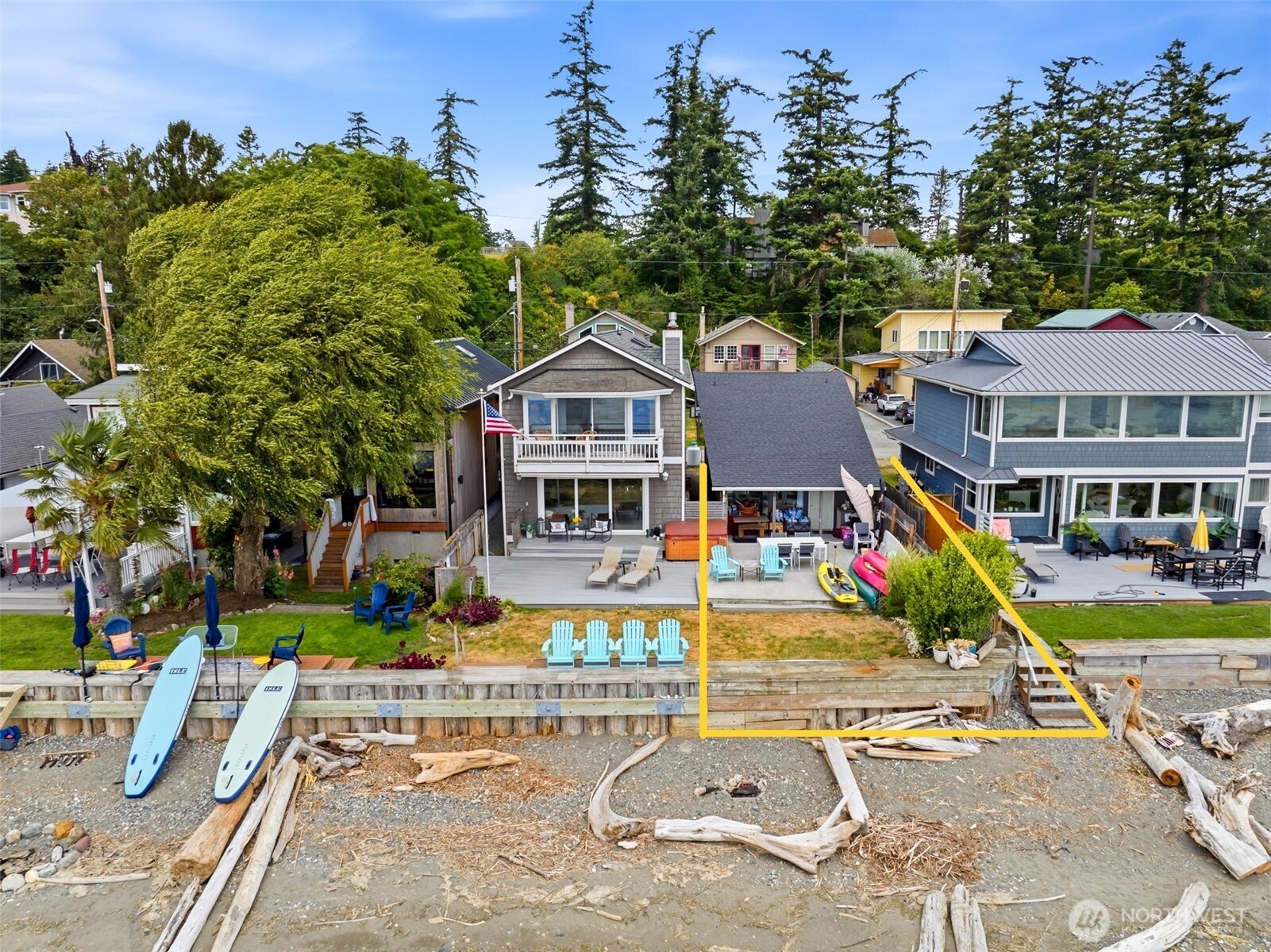 872 Juniper Pointe Lane, Camano Island, WA 98282, photo 2 of 2