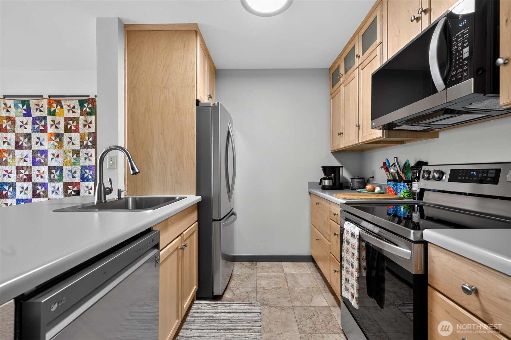 2920 Alki Avenue SW #409, Seattle, WA 98116, photo 5 of 35