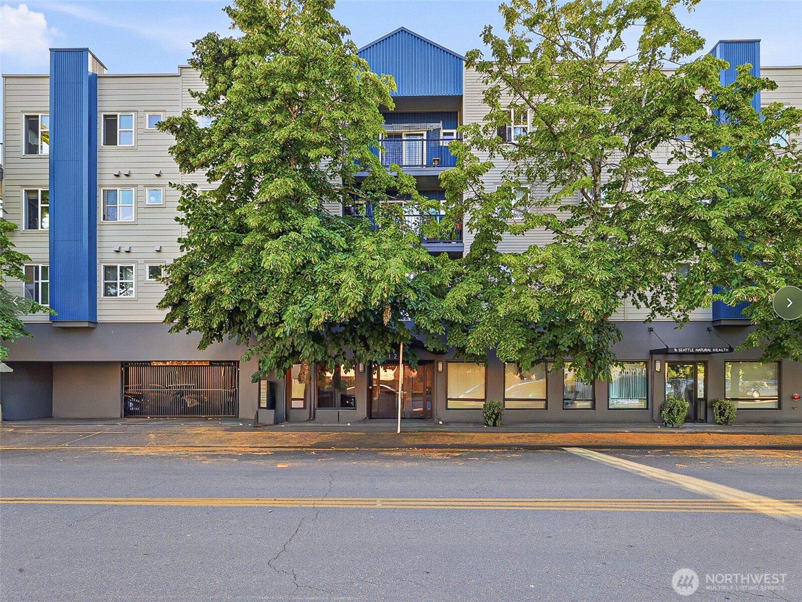 12345 Roosevelt Way NE #310, Seattle, WA 98125, photo 3 of 40