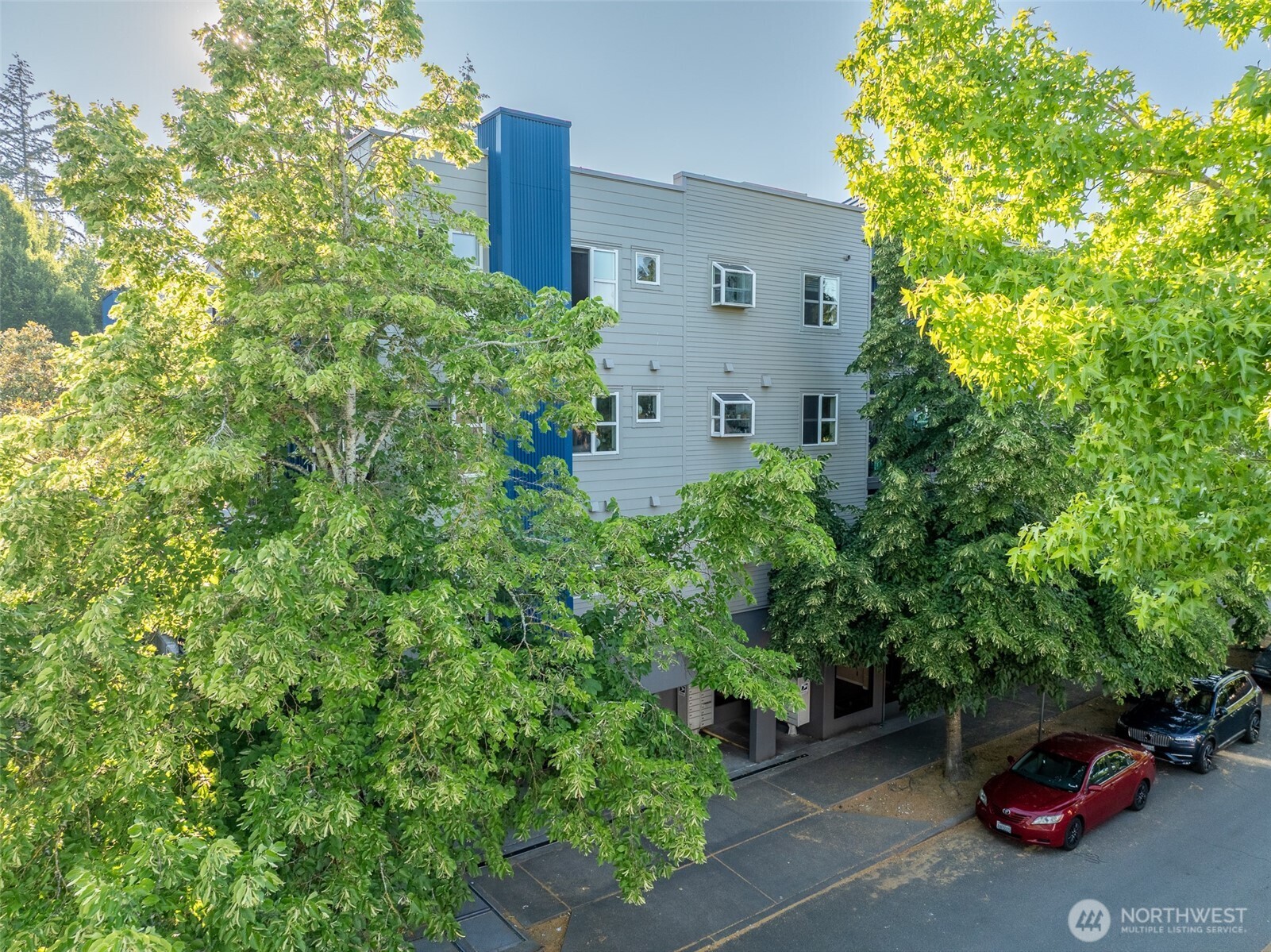 12345 Roosevelt Way NE #310, Seattle, WA 98125, photo 2 of 40
