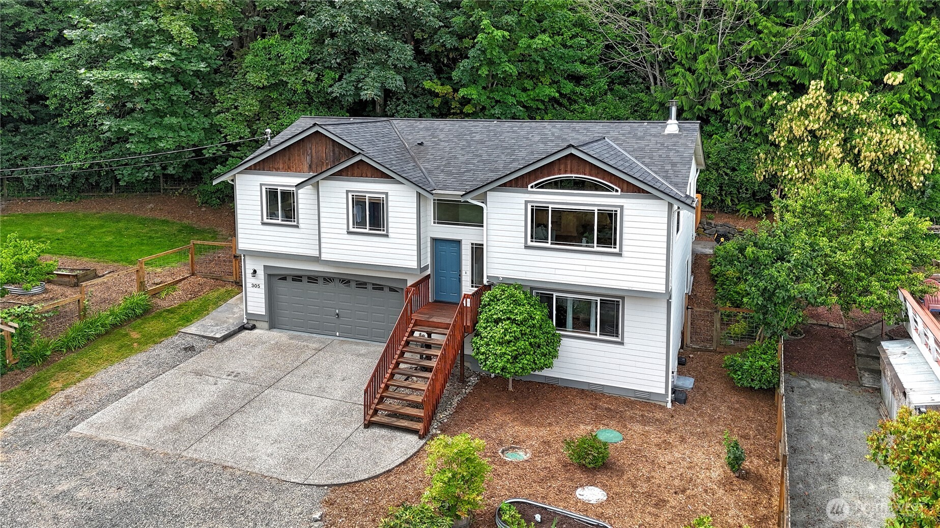 305 Baker Way