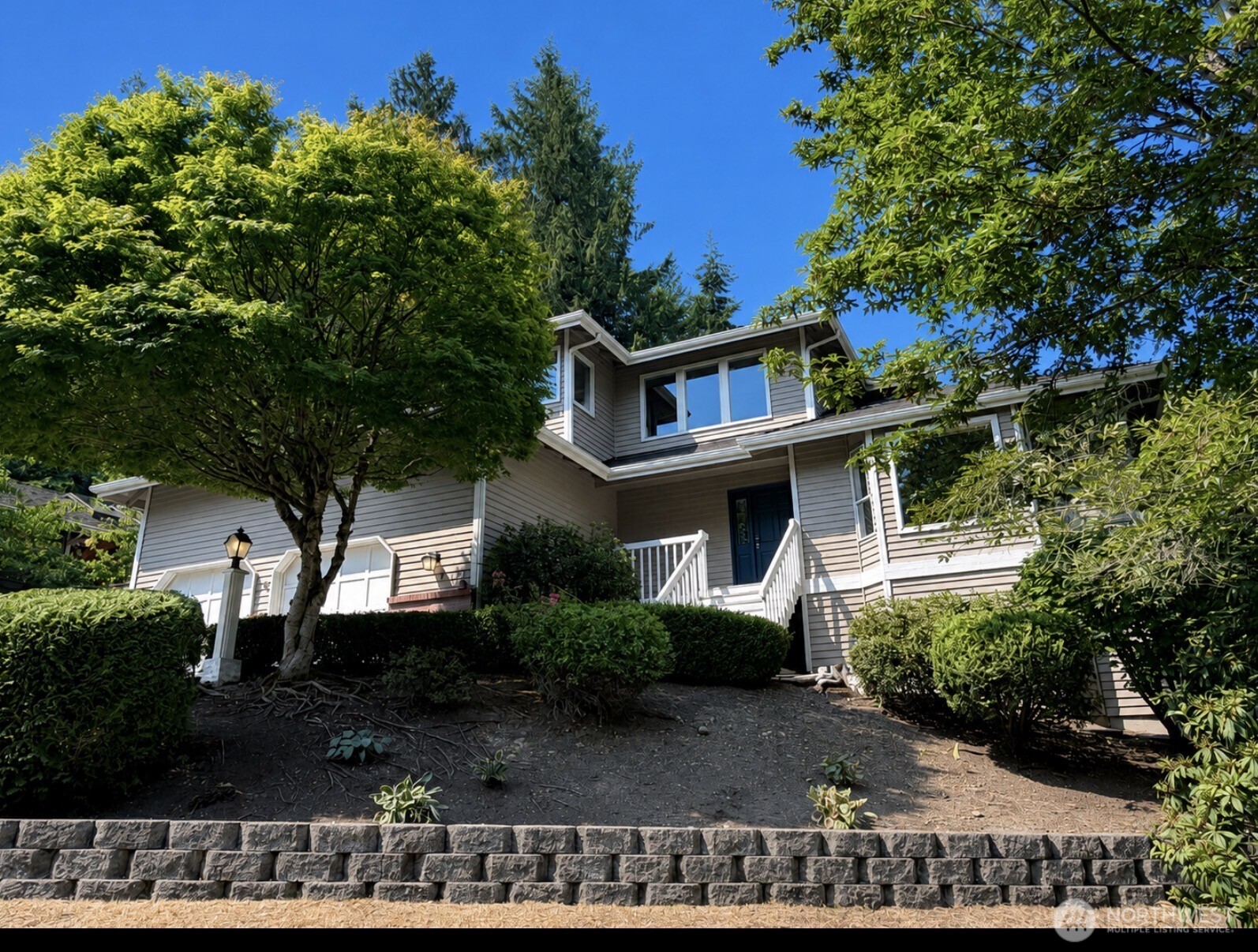 1819 221st Place NE, Sammamish, WA 98074, photo 2 of 2