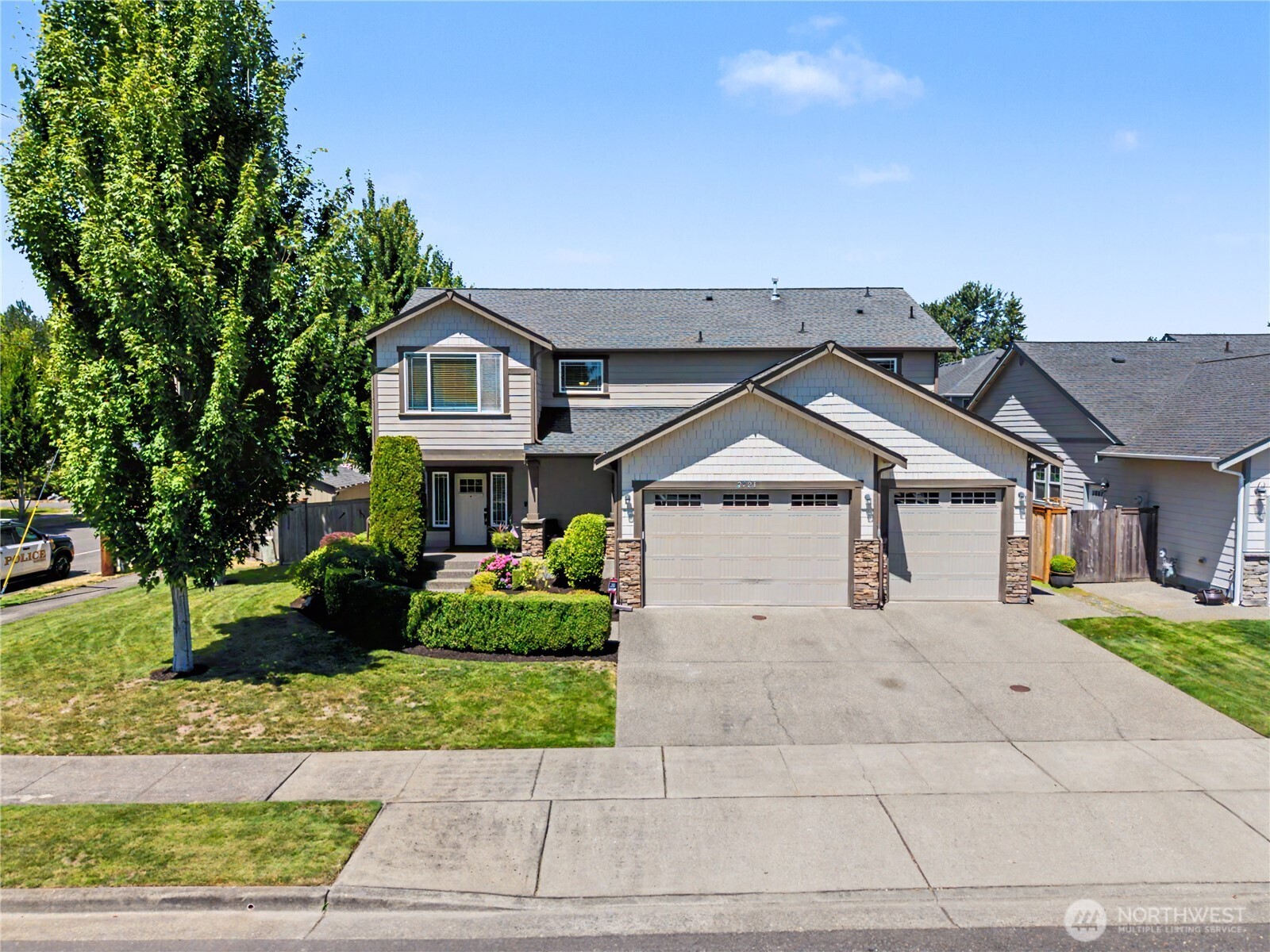2521 12th Avenue NW