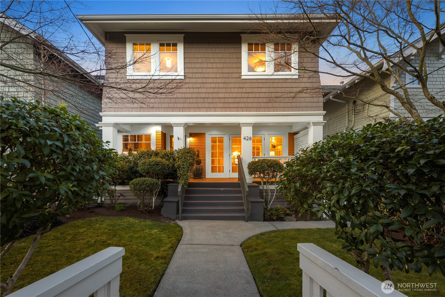 426 Smith Street, Seattle, WA 98109, photo 2 of 2