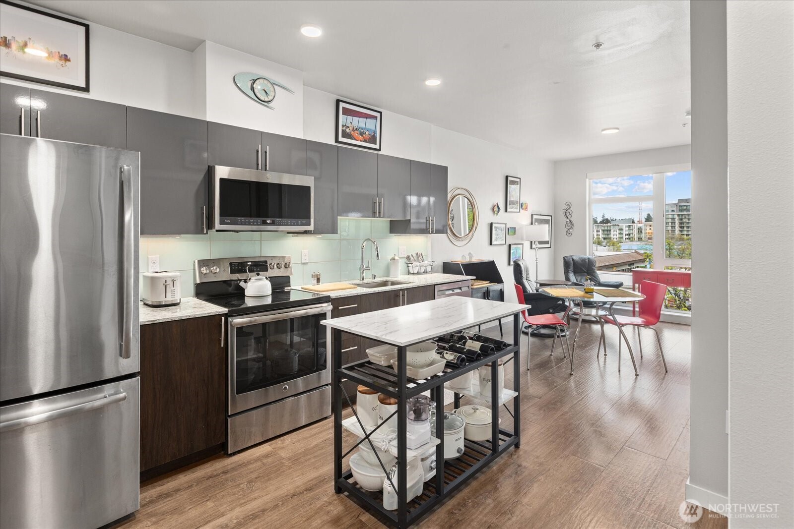 1085 103rd Avenue NE ##311, Bellevue, WA 98004, listed at Mira Flats
