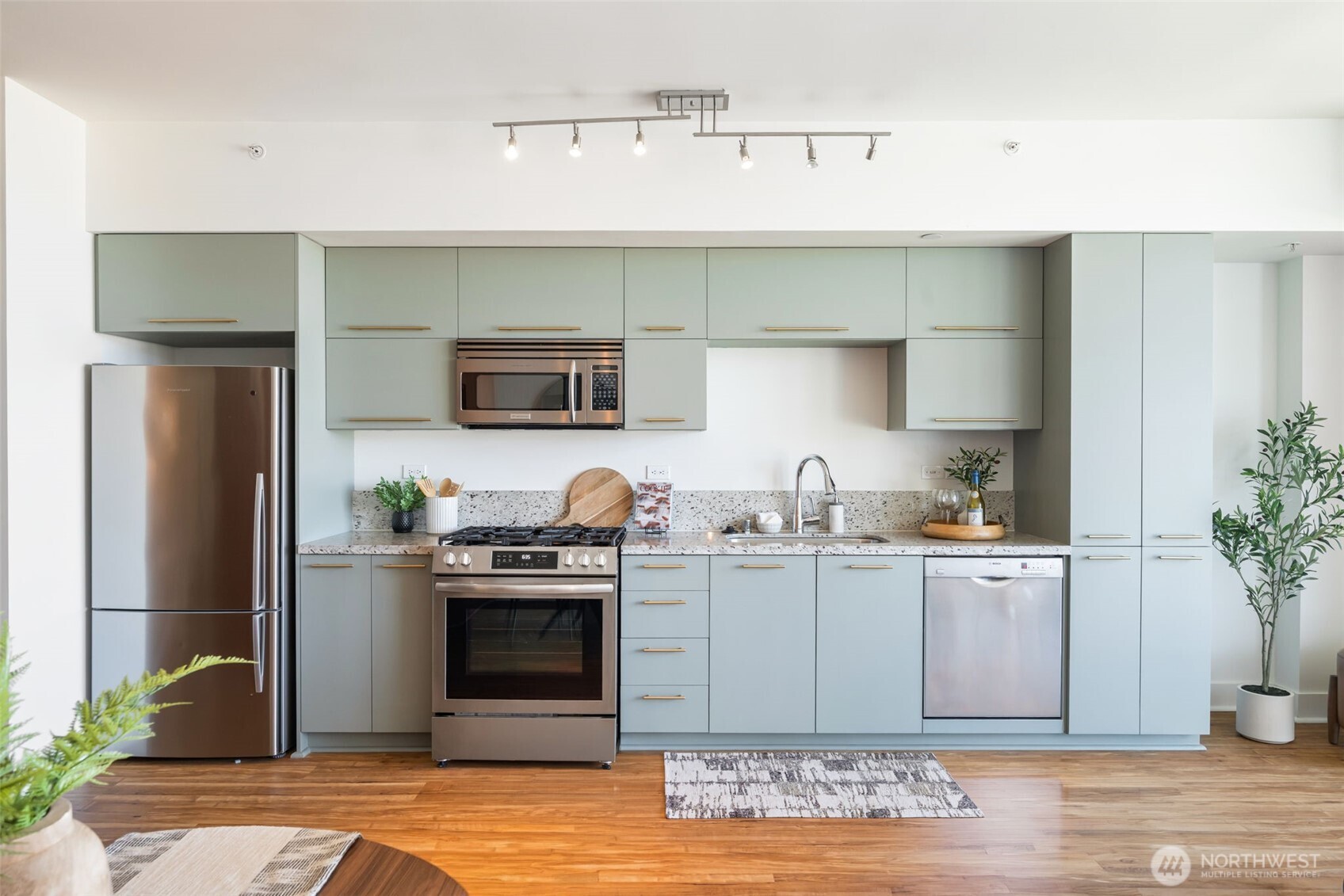 2911 2nd Avenue #1112, Seattle, WA 98121, photo 3 of 31