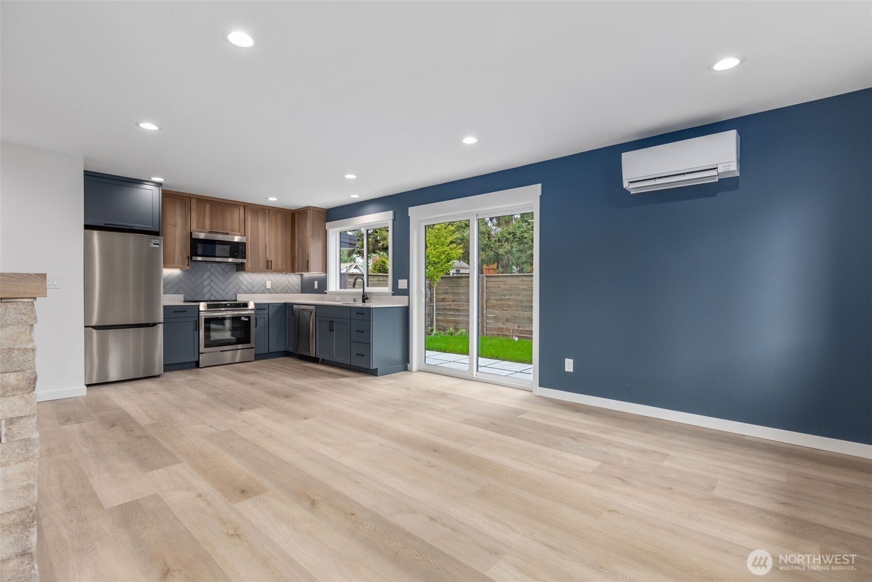 117 NW 112th Street, Seattle, WA 98177, photo 4 of 35