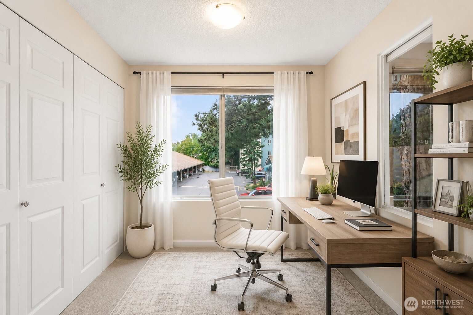 2222 NE 92nd Street #208, Seattle, WA 98115, photo 5 of 30